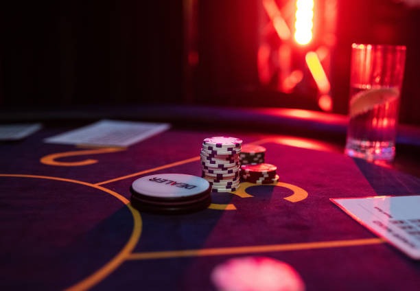 BandarQ game table on mobile phone showing player cards and betting interface
